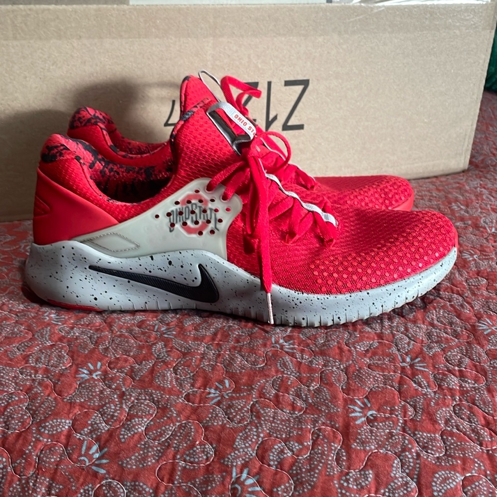 Men’s Nike shoes